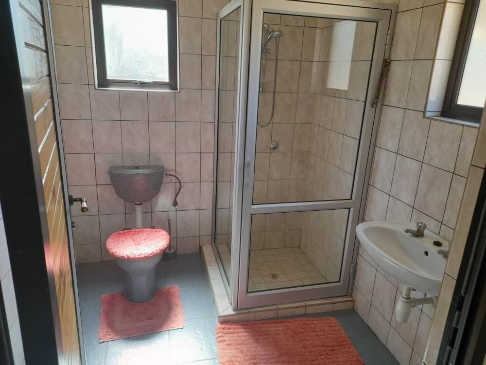 Hotel Ombo Rest Camp Okahandja Esterno foto