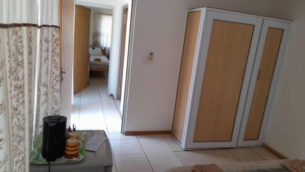 Hotel Ombo Rest Camp Okahandja Esterno foto